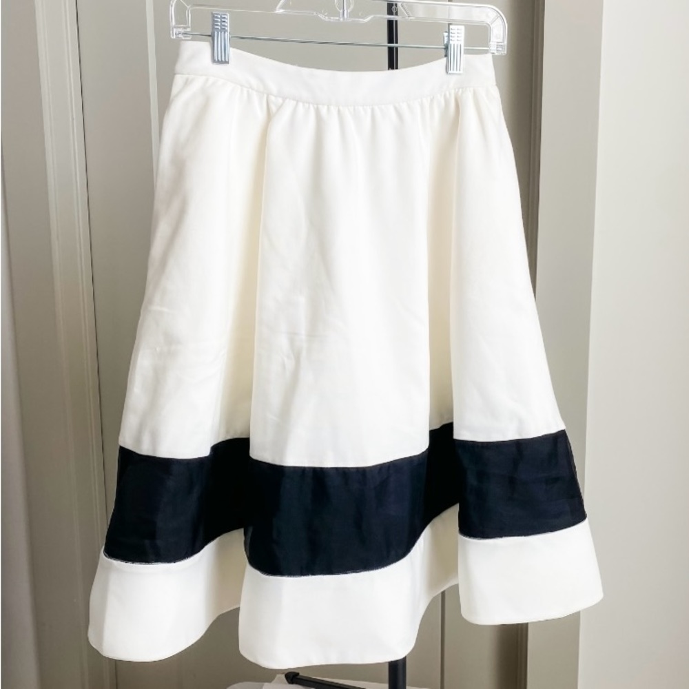 SOLD 💫 Alice + Olivia Circle Skirt